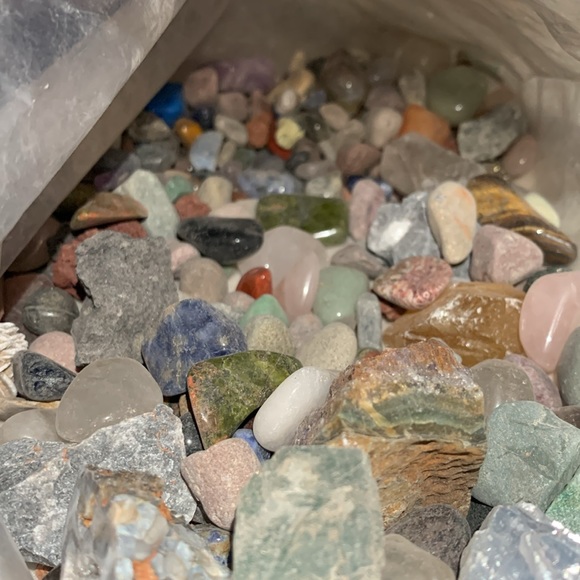 A whole bag of about 60 rocks. - Picture 3 of 15